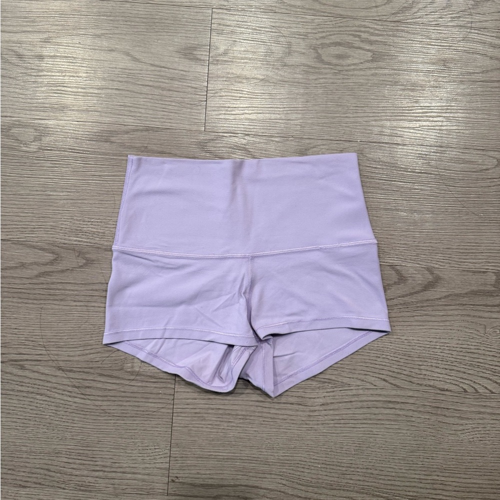 ARITZIA TNA BUTTER 1.5” SHORTS